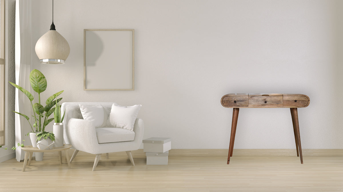 Oak-ish Round Dressing Table